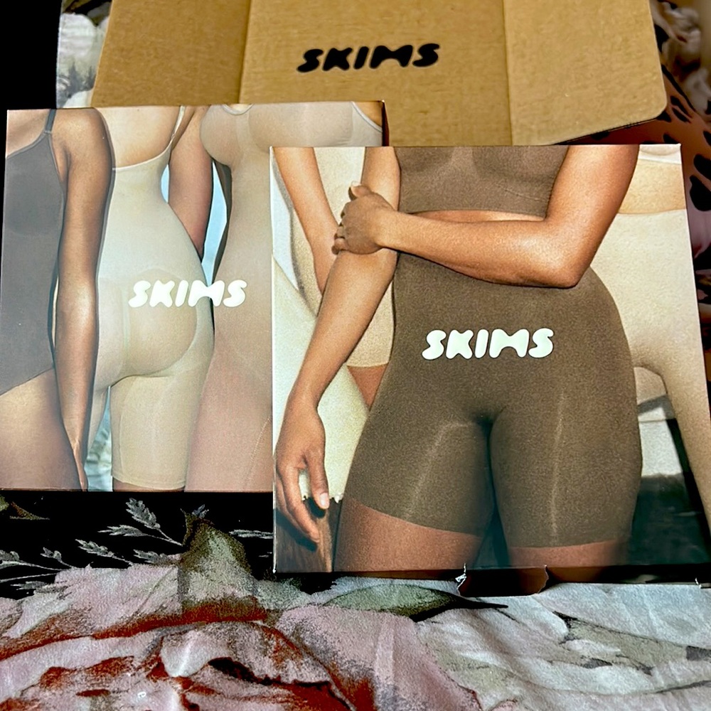 SKIMS✨✨✨Bodysuit/Sculpt Short✨✨